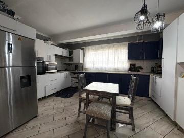 3 Bedroom House For Sale in Cambridge West