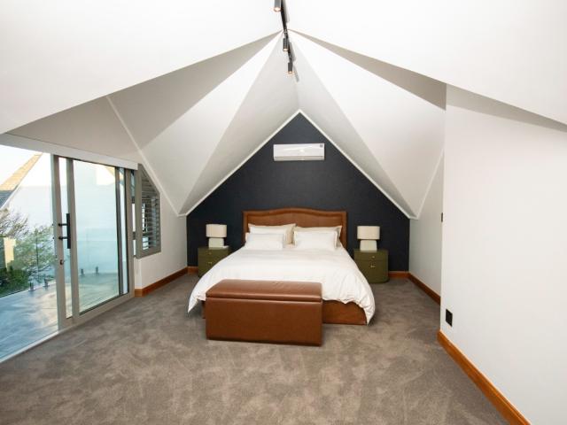3 Bedroom House For Sale in Canals