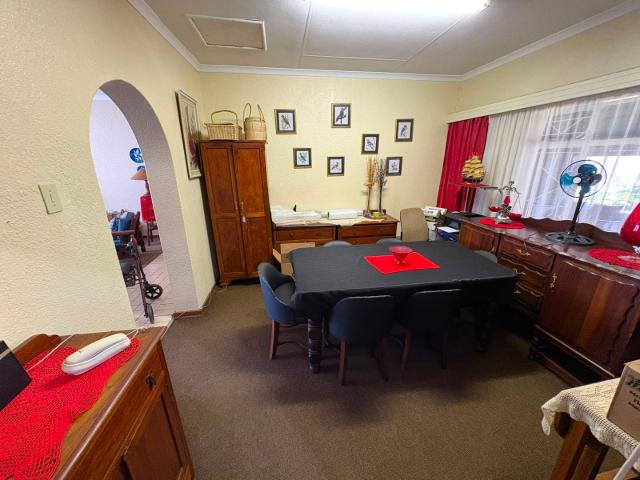 3 Bedroom House For Sale in Carletonville Central