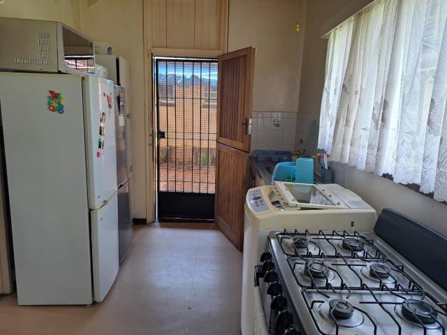 3 Bedroom House For Sale in Carletonville Central