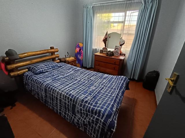 3 Bedroom House For Sale in Cashan