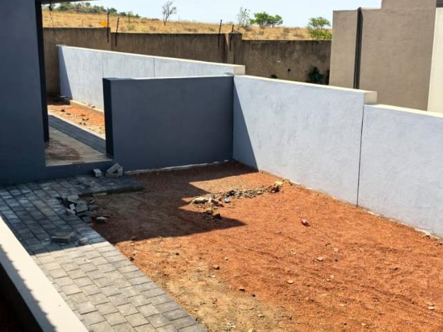 3 Bedroom House For Sale in Cashan