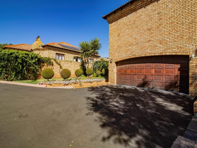 3 Bedroom House For Sale in Chancliff Ridge