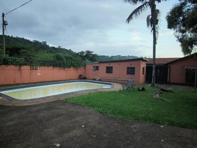 3 Bedroom House For Sale in Chasedene