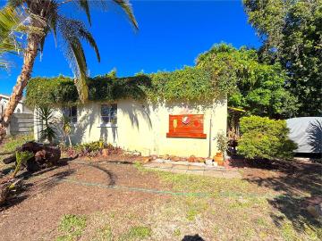 3 Bedroom House For Sale in Charlo