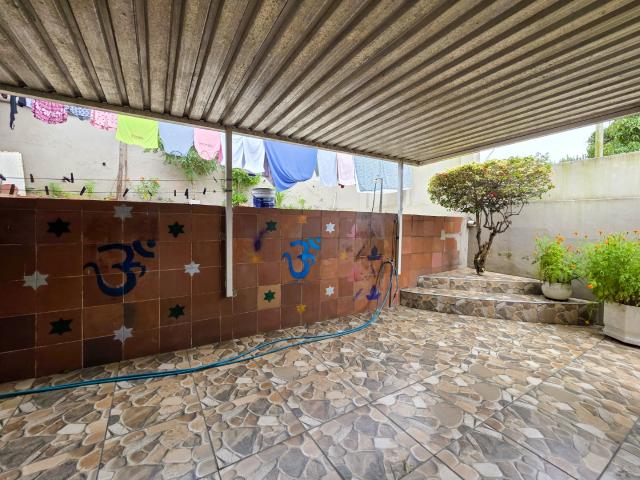 3 Bedroom House For Sale in Clare Estate