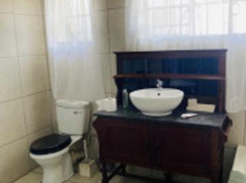 3 Bedroom House For Sale in Creston Hill