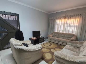 3 Bedroom House For Sale in Crosby