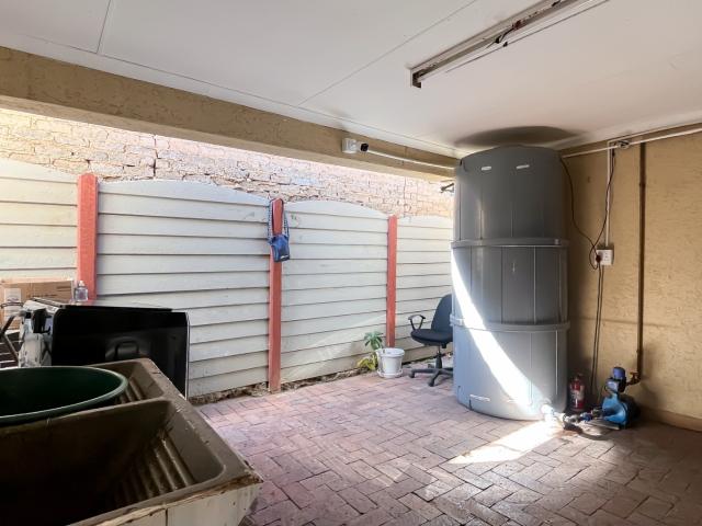 3 Bedroom House For Sale in Crosby