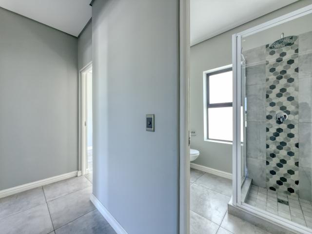 3 Bedroom House For Sale in Croydon Gardens Estate