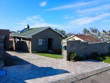 3 Bedroom House For Sale in Amalinda