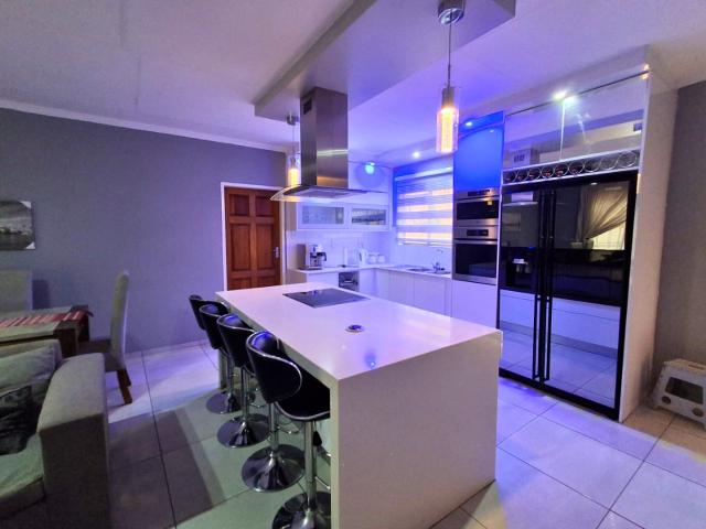 3 Bedroom House For Sale in Amandasig