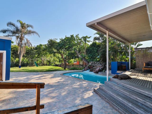 3 Bedroom House For Sale in Amanzimtoti