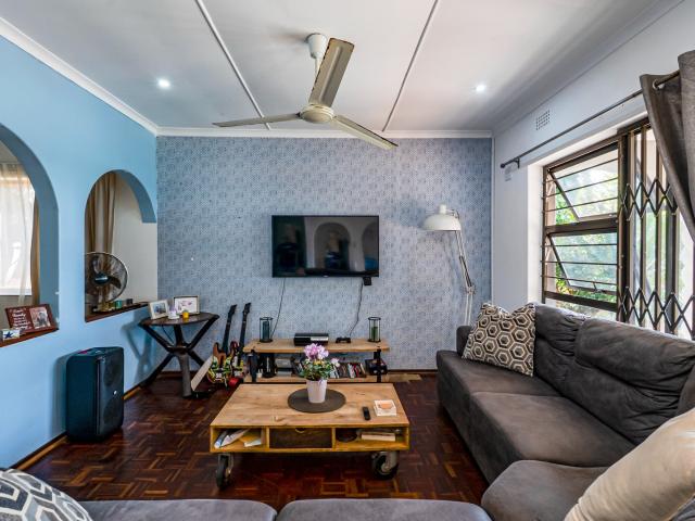 3 Bedroom House For Sale in Amanzimtoti