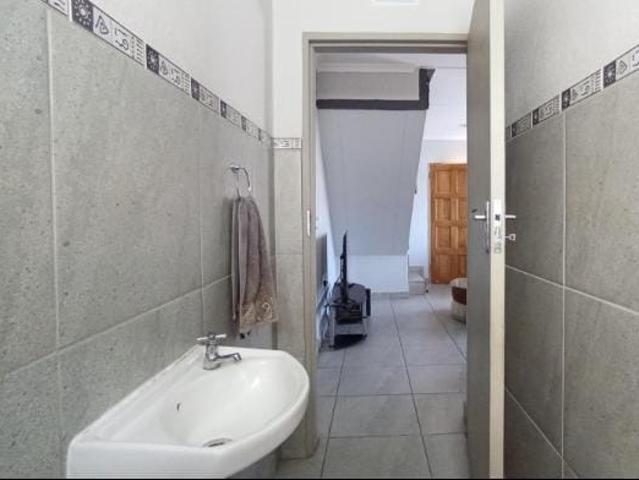 3 Bedroom House For Sale in Andeon