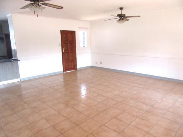 3 Bedroom House For Sale in Annlin