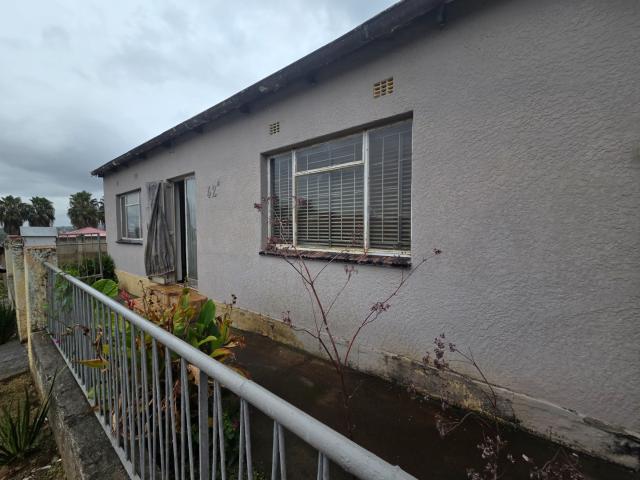 3 Bedroom House For Sale in Alberton North