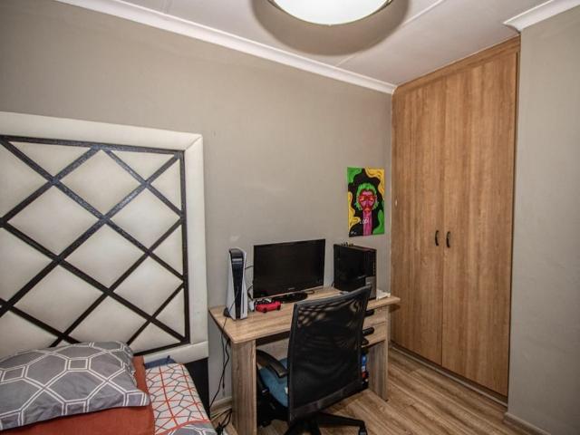 3 Bedroom House For Sale in Albertsdal
