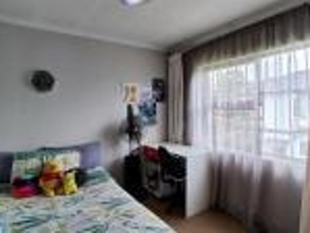 3 Bedroom House For Sale in Albertsdal
