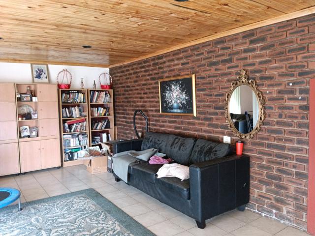 3 Bedroom House For Sale in Allandale