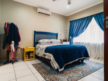 3 Bedroom House For Sale in Aquapark