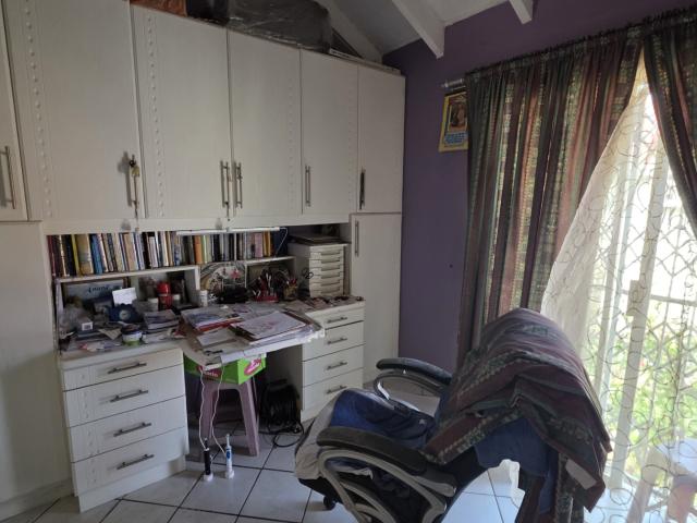 3 Bedroom House For Sale in Arena Park
