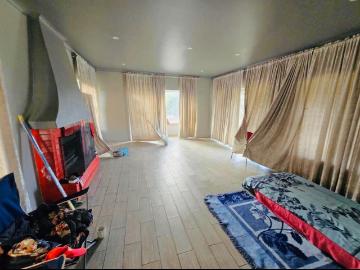 House for sale in Aston Manor - Parking