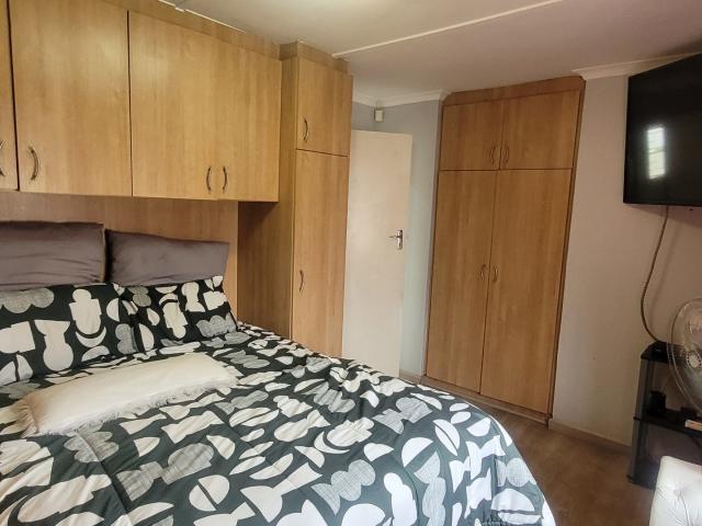 3 Bedroom House For Sale in Avondale