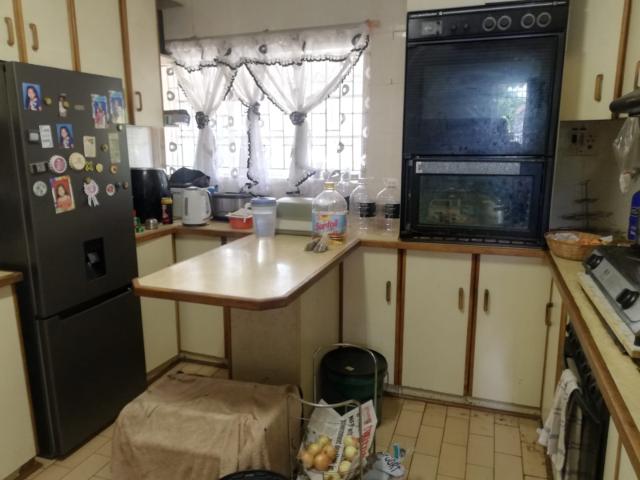 3 Bedroom House For Sale in Bombay Heights