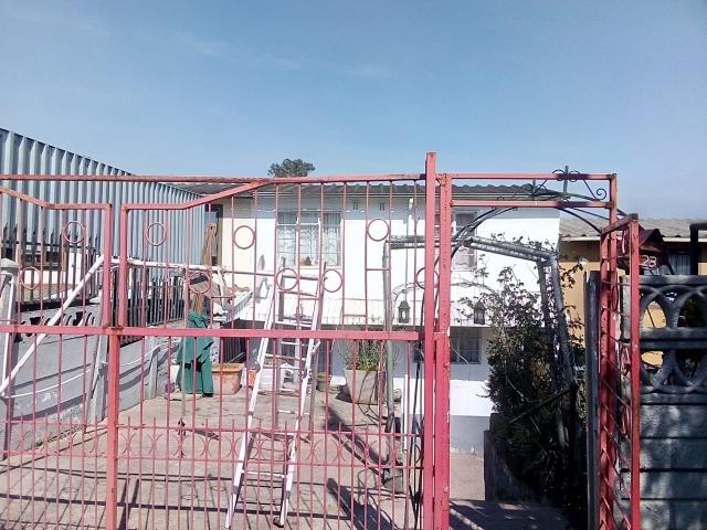 3 Bedroom House For Sale in Bombay Heights