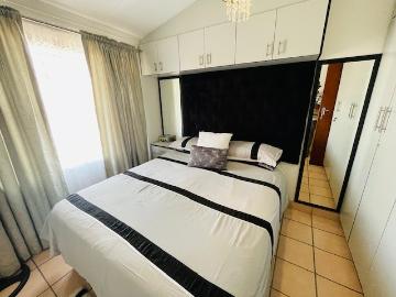3 Bedroom House For Sale in Bombay Heights