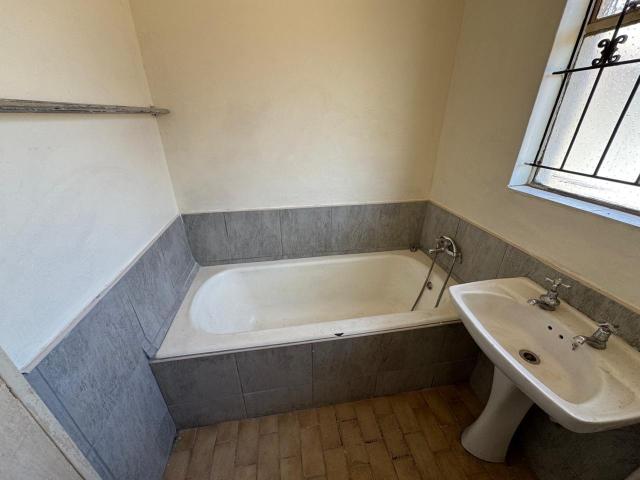 3 Bedroom House For Sale in Bosmont