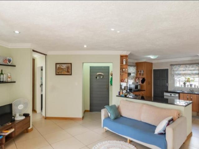 3 Bedroom House For Sale in Beyers Park