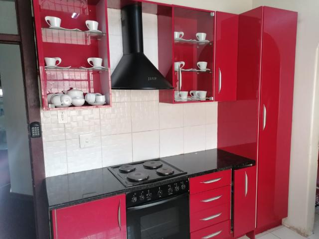 3 Bedroom House For Sale in Bezuidenhout Valley