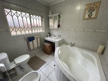 3 Bedroom House For Sale in Bedfordview