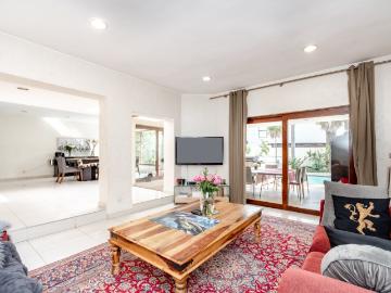 3 Bedroom House For Sale in Bedfordview