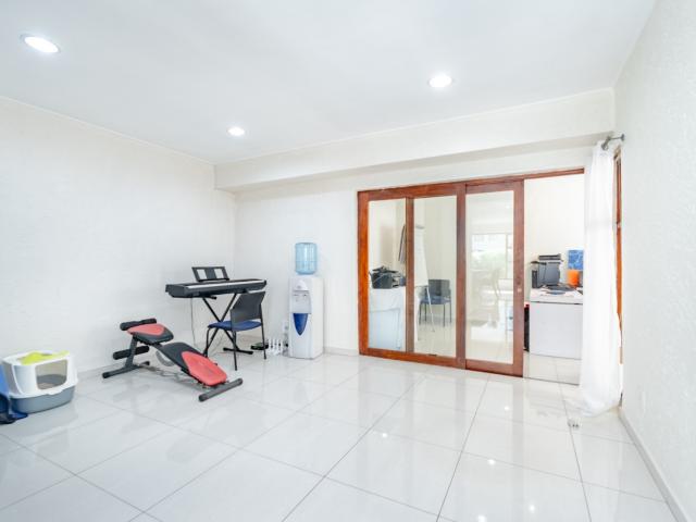 3 Bedroom House For Sale in Bedfordview
