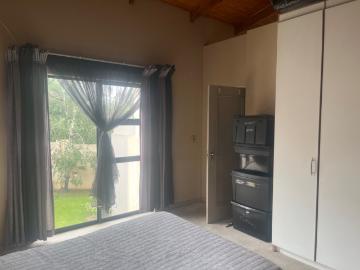 3 Bedroom House For Sale in Bedfordview