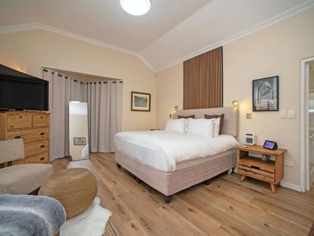 3 Bedroom House For Sale in Bedfordview