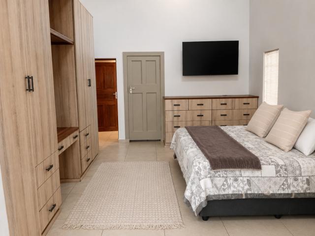 3 Bedroom House For Sale in Bela
