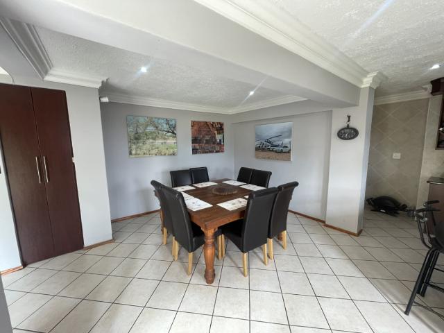 3 Bedroom House For Sale in Bendor