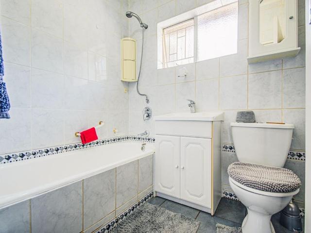 3 Bedroom House For Sale in Birch Acres