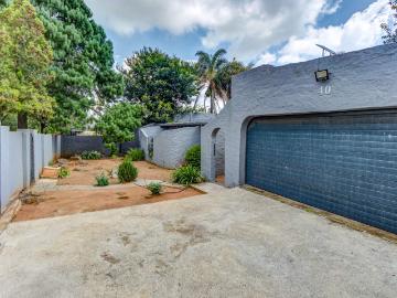 3 Bedroom House For Sale in Birch Acres