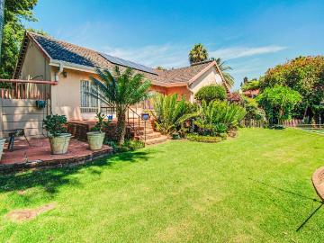 3 Bedroom House For Sale in Birch Acres