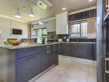 3 Bedroom House For Sale in Birch Acres