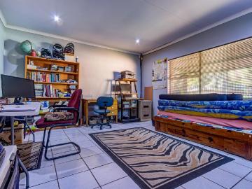 3 Bedroom House For Sale in Birchleigh