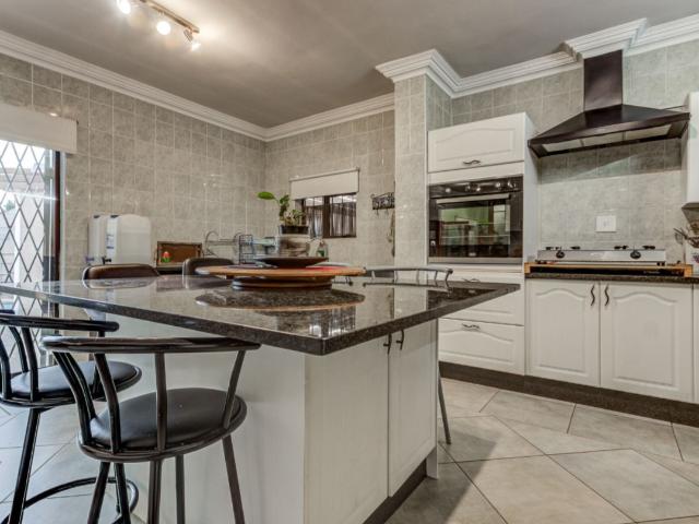 3 Bedroom House For Sale in Birchleigh
