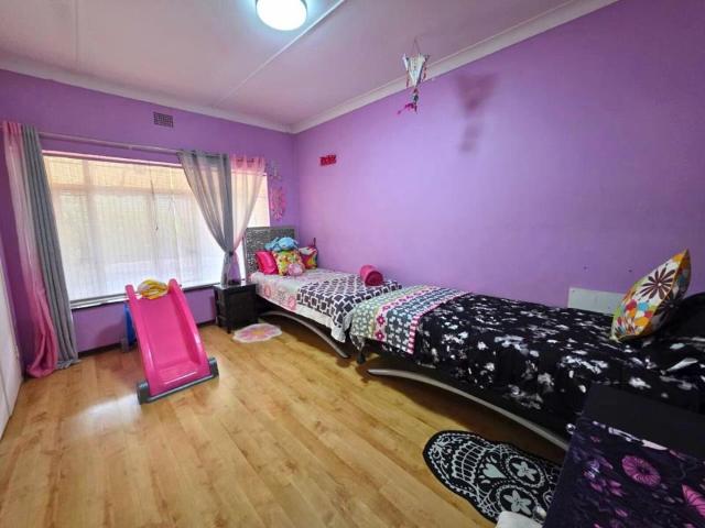 3 Bedroom House For Sale in Birchleigh
