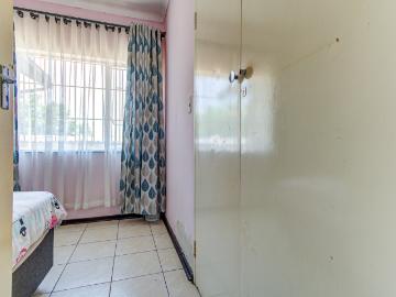 House for sale in Birchleigh North - Storage room