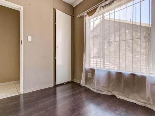 3 Bedroom House For Sale in Birchleigh North